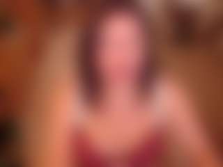 Live cam show with LauraRuth - Sexwebcam Brown Hair on CamSextacy