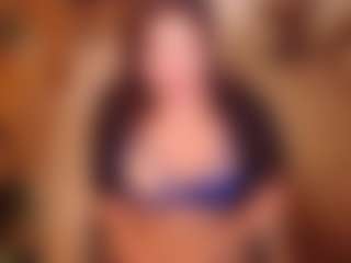 Live cam show with LauraRuth - Petite MILF on testsause.com