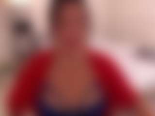 Live cam show with LauraRuth - Bikini on Camsoda