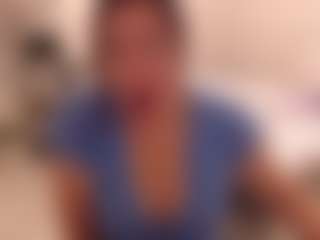 Live cam show with LauraRuth - Strip Mature on CamClone
