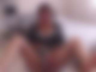 Live cam show with LauraRuth - Full Nudity on Dare Cams