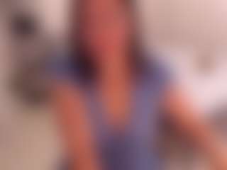 Live cam show with LauraRuth - Amateur Mature on Streamer API