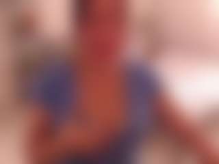 Live cam show with LauraRuth - Living Room on fuck-show.com