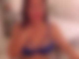 Live cam show with LauraRuth - Foot Fetish Brown Hair on Camsoda