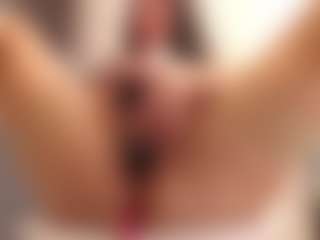 Live cam show with LauraRuth - Mature on Camsoda