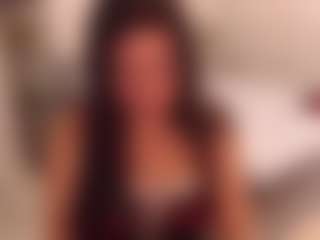 Live cam show with LauraRuth - Brown Hair MILF on makecum.org