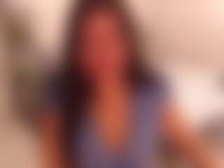 Live cam show with LauraRuth - Brown Hair MILF on sexylive.show