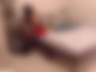 Live cam show with LauraRuth - Living Room on Streamer API