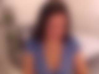 Live cam show with LauraRuth - Brown Hair MILF on dropp.cam