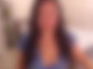 Live cam show with LauraRuth - Brown Hair on livesexfox.com