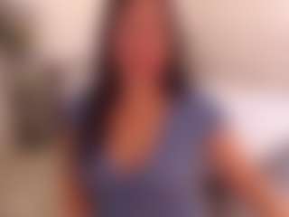 Live cam show with LauraRuth - Petite on Camsoda