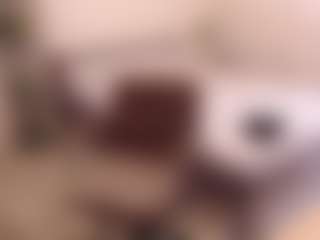 Live cam show with LauraRuth - Hairy Pussy Brown Hair on Gym Cam Girls