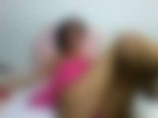 Live cam show with Genuine Woman - Amateur MILF on StripNow