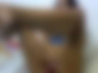 Live cam show with Genuine Woman - Mature on Camsoda