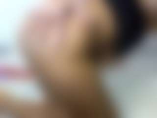 Live cam show with Genuine Woman - Small Ass on StripNow