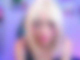 Live cam show with SussanQueen - Facial on Camsoda