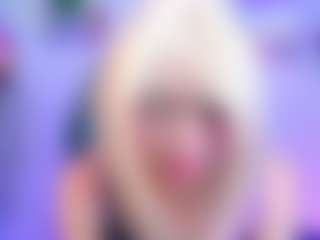 Live cam show with SussanQueen - College on madthumbs