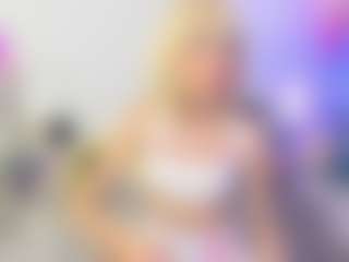 Live cam show with SussanQueen - Facial on xplaylive.com