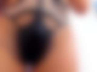 HotLittleBittch's Live Sex Cam Show