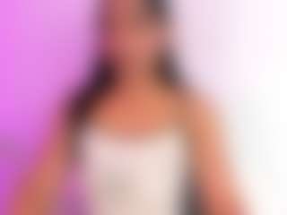 Live cam show with HotLittleBittch - Colombia on friskycurves.com