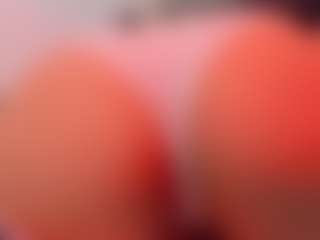 Live cam show with Alice-rausing - Slave on Milfs Live