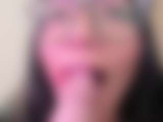 Live cam show with Alice-rausing - Facial on sexylive.show