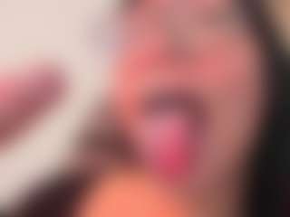 Live cam show with Alice-rausing - Shaved Pussy on StripNow