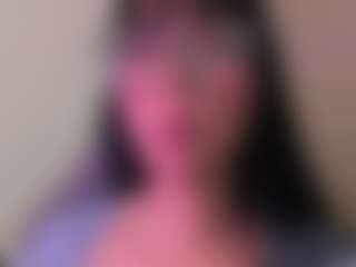 Live cam show with Alice-rausing - Slave on Free Soda