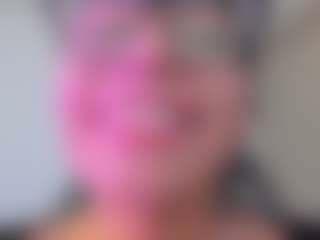 Live cam show with Alice-rausing - Deepthroat on makecum.org