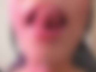 Live cam show with Alice-rausing - Tongue on AdultVida.com