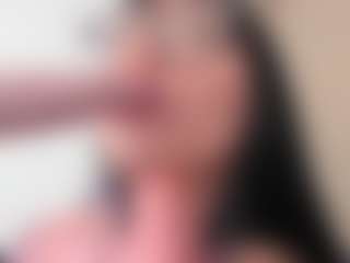 Spettacolo in cam dal vivo con Alice-rausing - Handjob su Camsoda