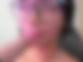 Live cam show with Alice-rausing - Facial Piercings on WildCum