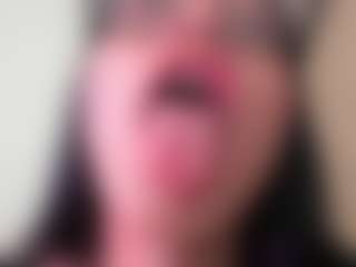 Live cam show with Alice-rausing - Facial Piercings on xplaylive.com