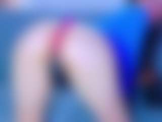 isabelle-adjanii's Live Sex Cam Show
