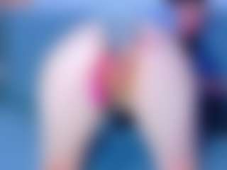 isabelle-adjanii's Live Sex Cam Show