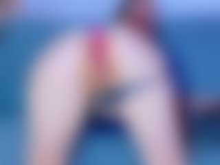 isabelle-adjanii's Live Sex Cam Show