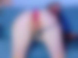isabelle-adjanii's Live Sex Cam Show