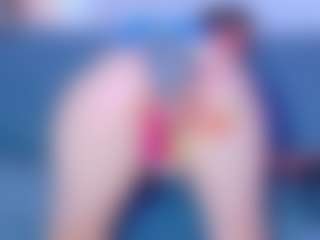 isabelle-adjanii's Live Sex Cam Show