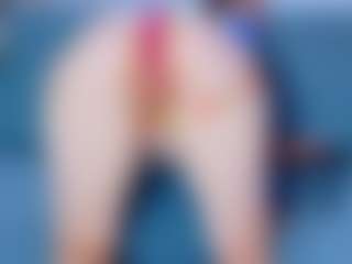 isabelle-adjanii's Live Sex Cam Show