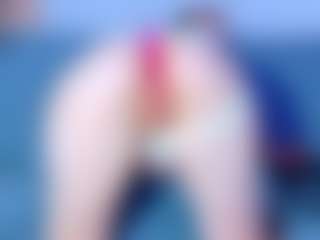 isabelle-adjanii's Live Sex Cam Show