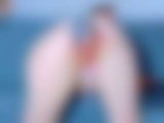 isabelle-adjanii's Live Sex Cam Show