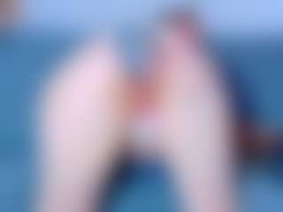 isabelle-adjanii's Live Sex Cam Show