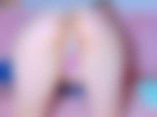 Live cam show with isabelle-adjanii - Glasses on Camsoda