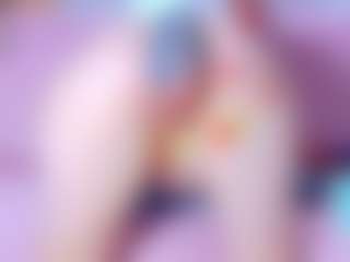Live cam show with isabelle-adjanii - Glasses on SquirtSoMuch