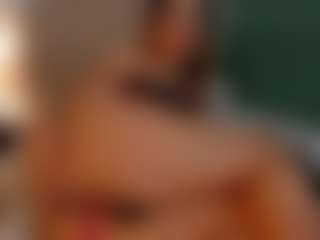 little-tequilla3's Live Sex Cam Show