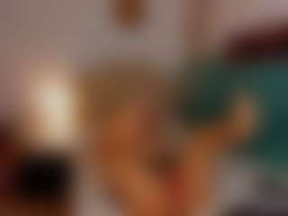 little-tequilla3's Live Sex Cam Show