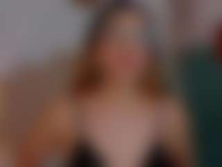 little-tequilla3's Live Sex Cam Show