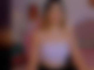 little-tequilla3's Live Sex Cam Show