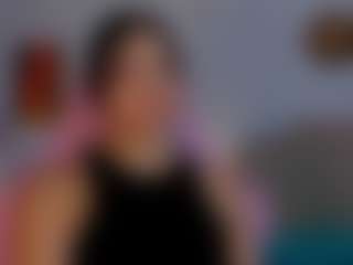 Live cam show with little-tequilla3 - Flashing on Pornisteam.com