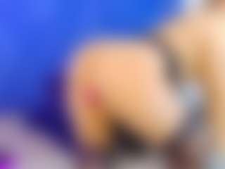 susan-milf's Live Sex Cam Show